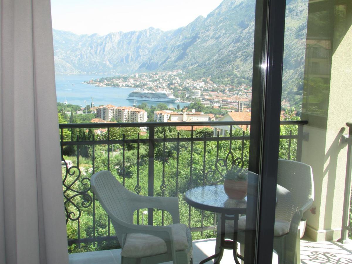 Radgost Kotor Apartments Екстериор снимка