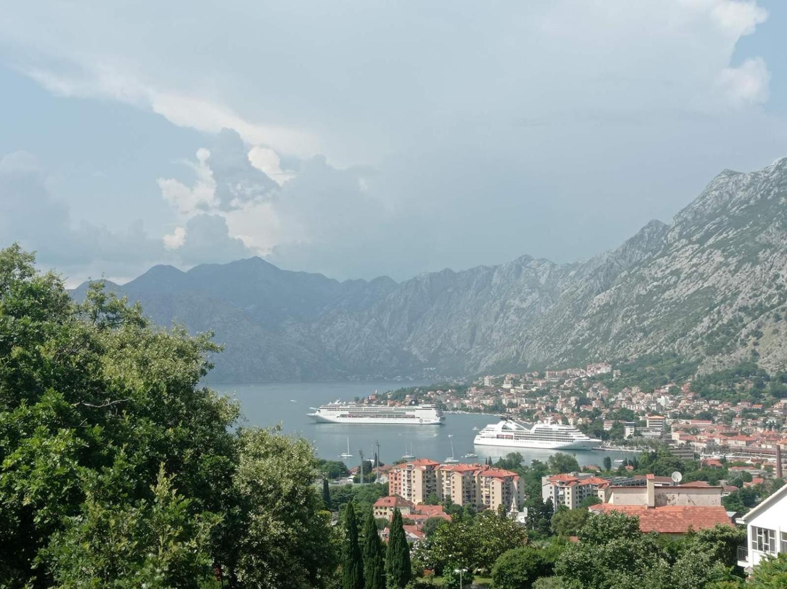 Radgost Kotor Apartments Екстериор снимка