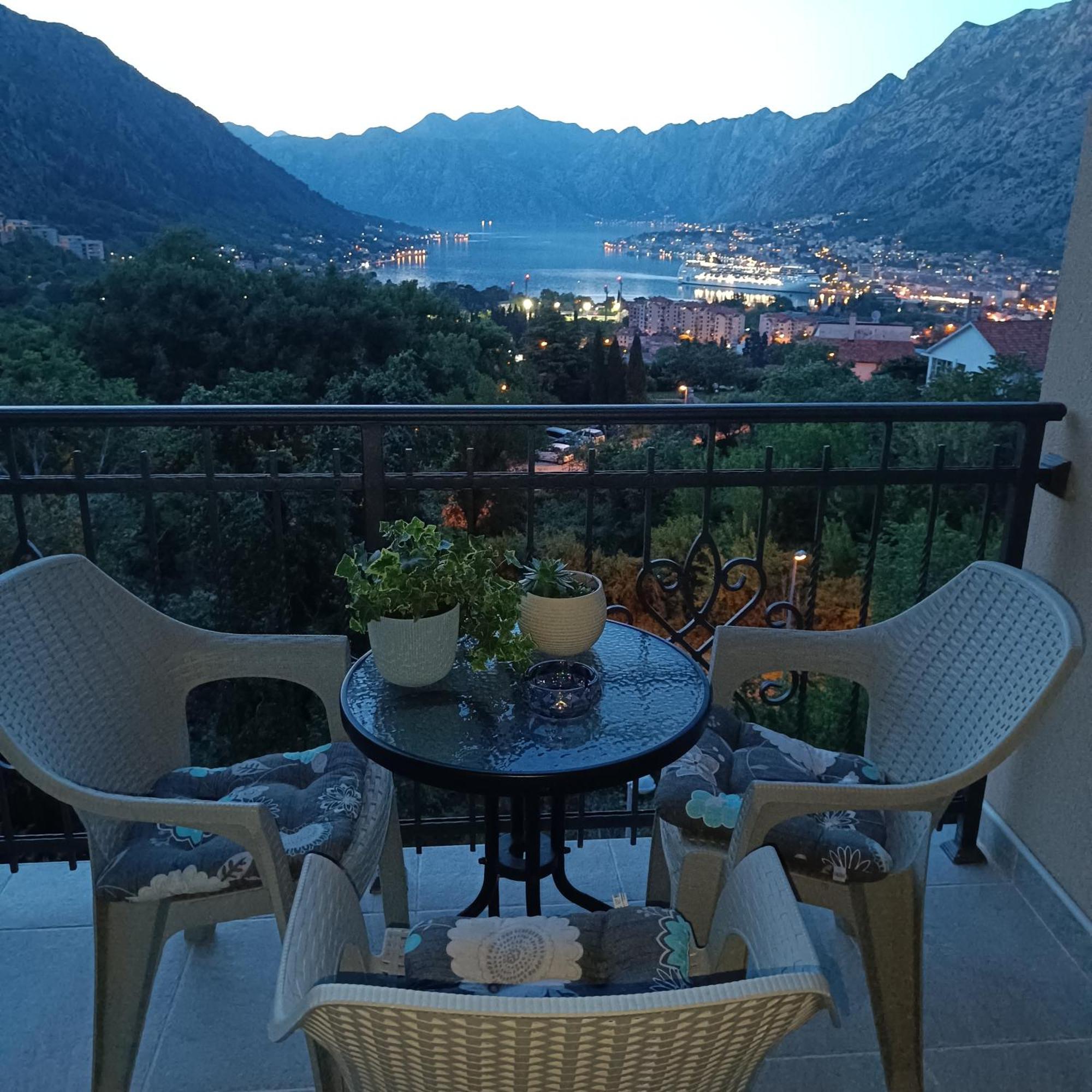 Radgost Kotor Apartments Екстериор снимка