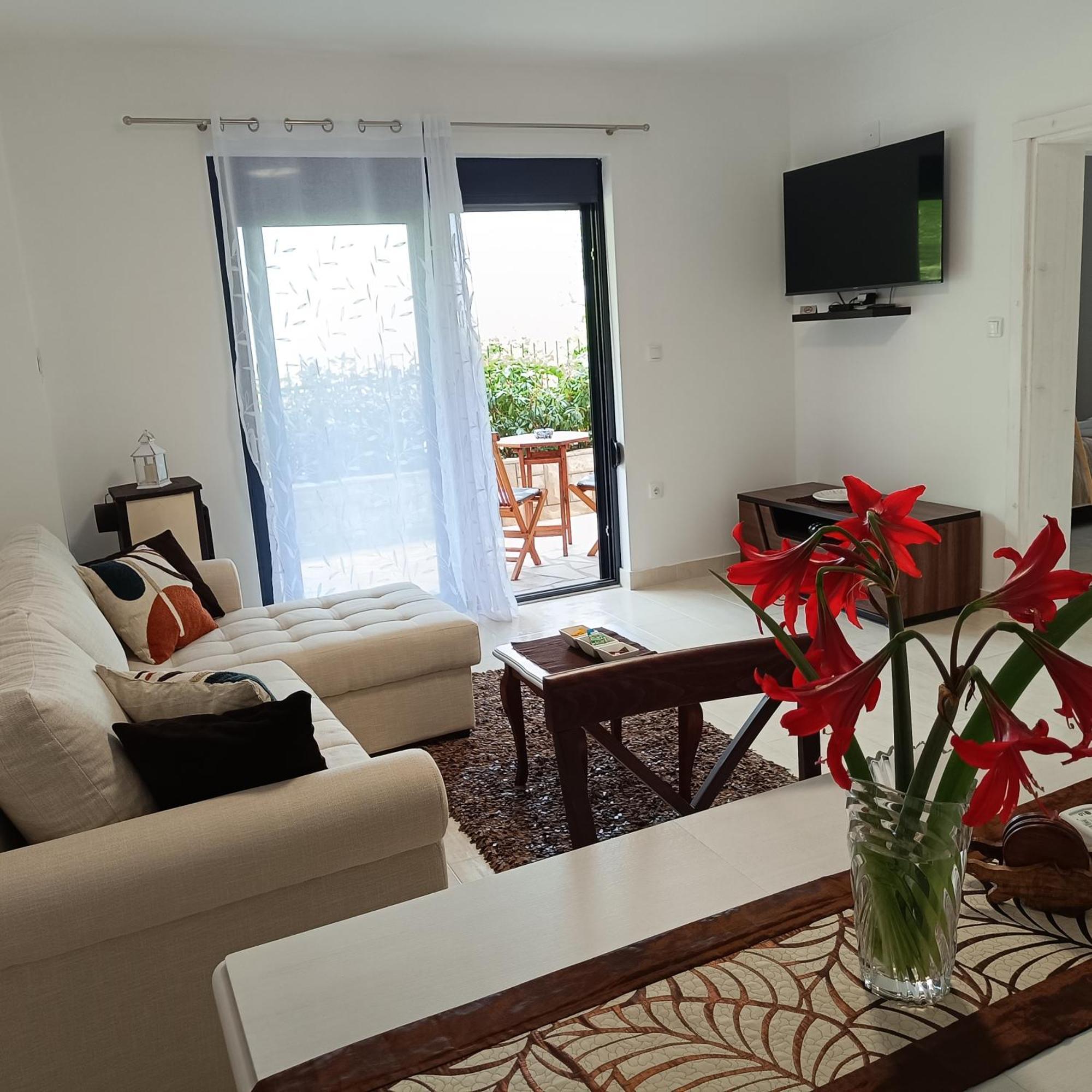 Radgost Kotor Apartments Екстериор снимка