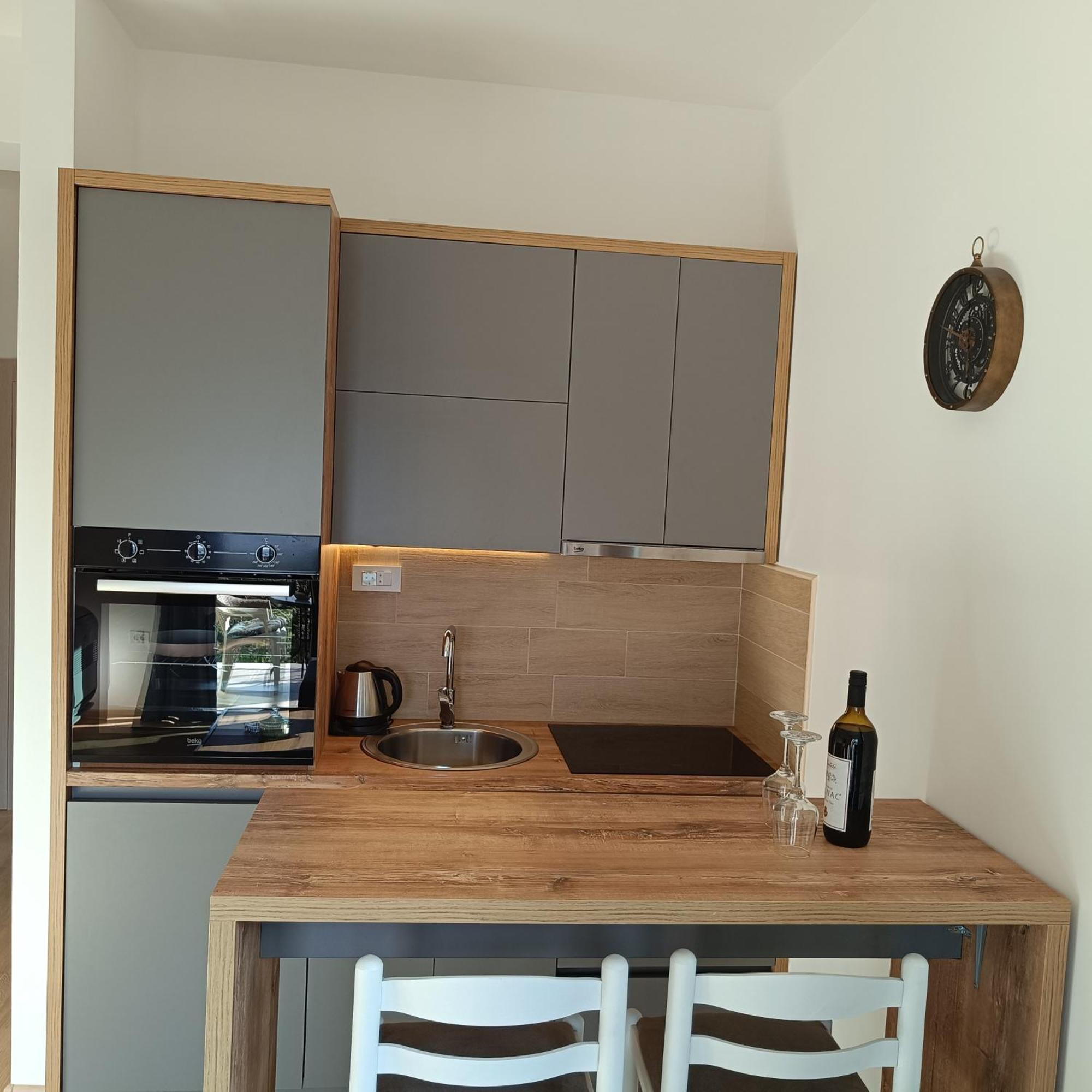 Radgost Kotor Apartments Екстериор снимка