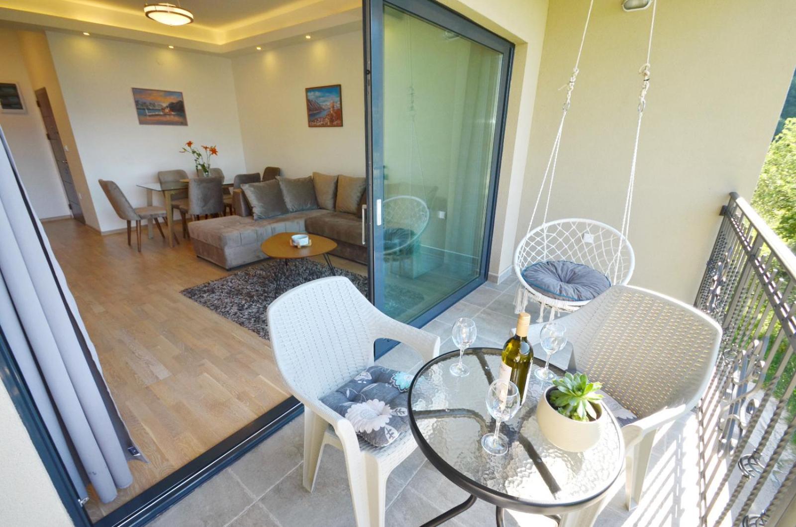 Radgost Kotor Apartments Екстериор снимка