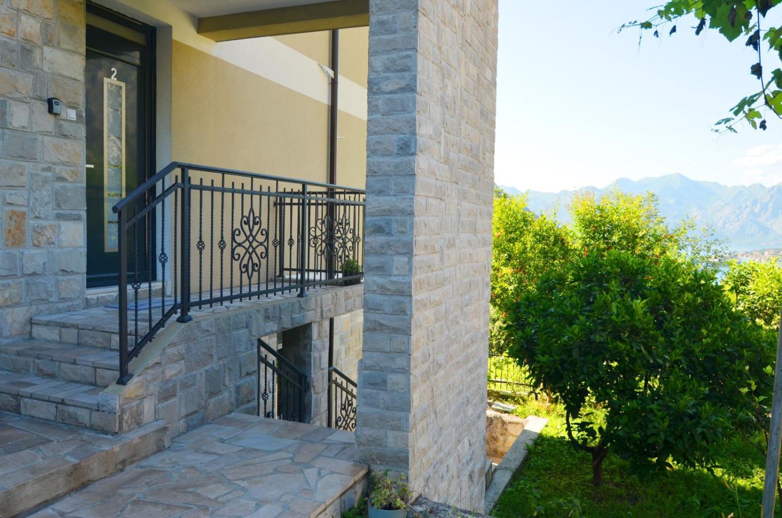Radgost Kotor Apartments Екстериор снимка