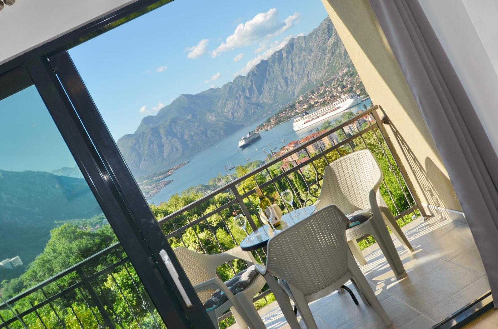 Radgost Kotor Apartments Екстериор снимка