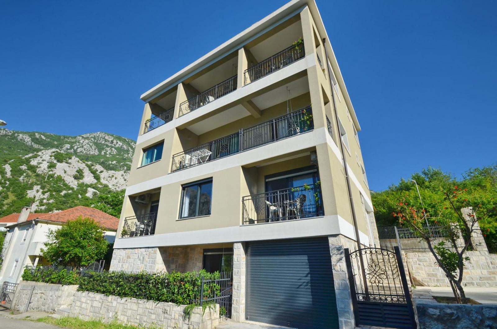 Radgost Kotor Apartments Екстериор снимка