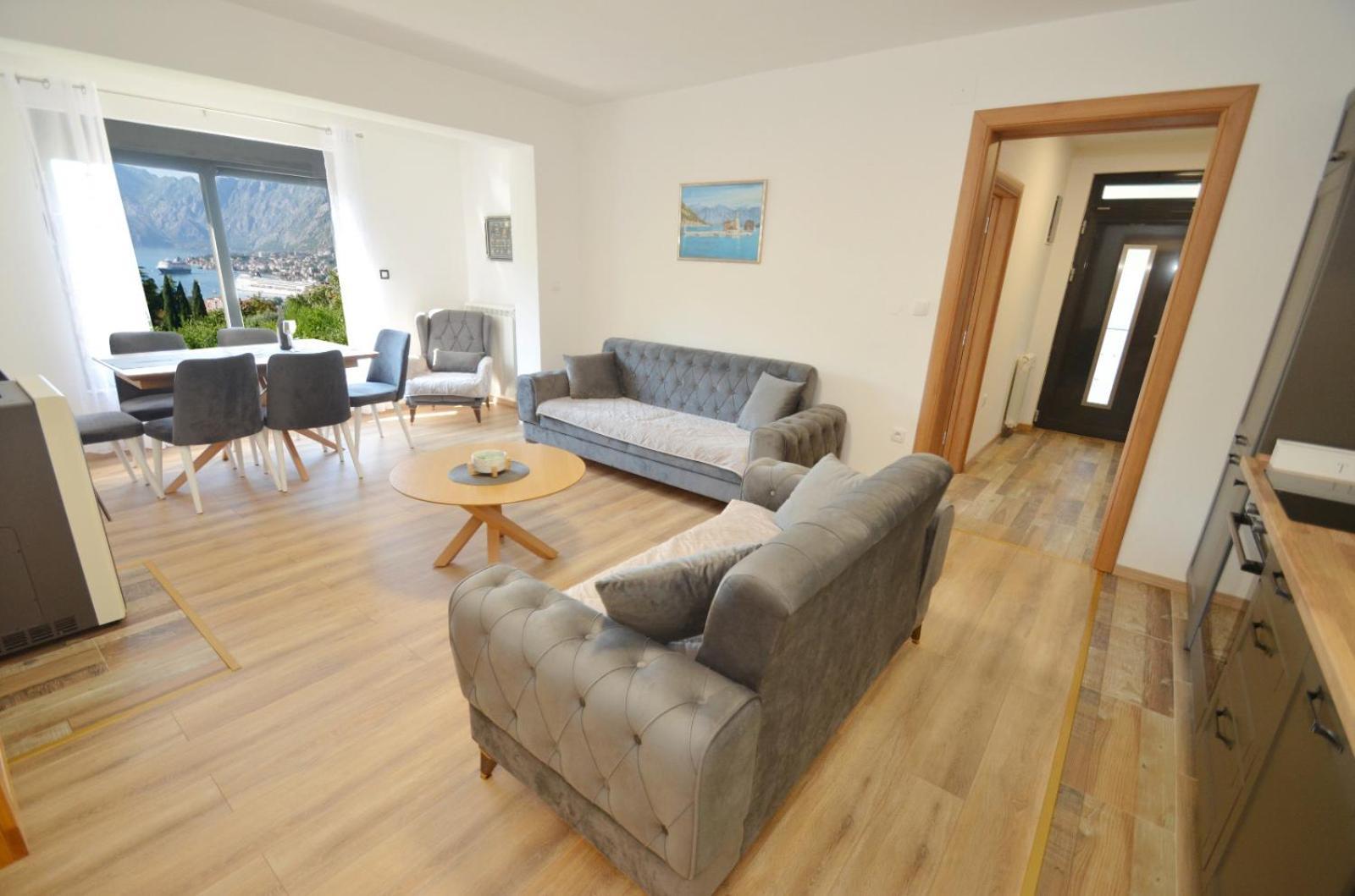 Radgost Kotor Apartments Екстериор снимка