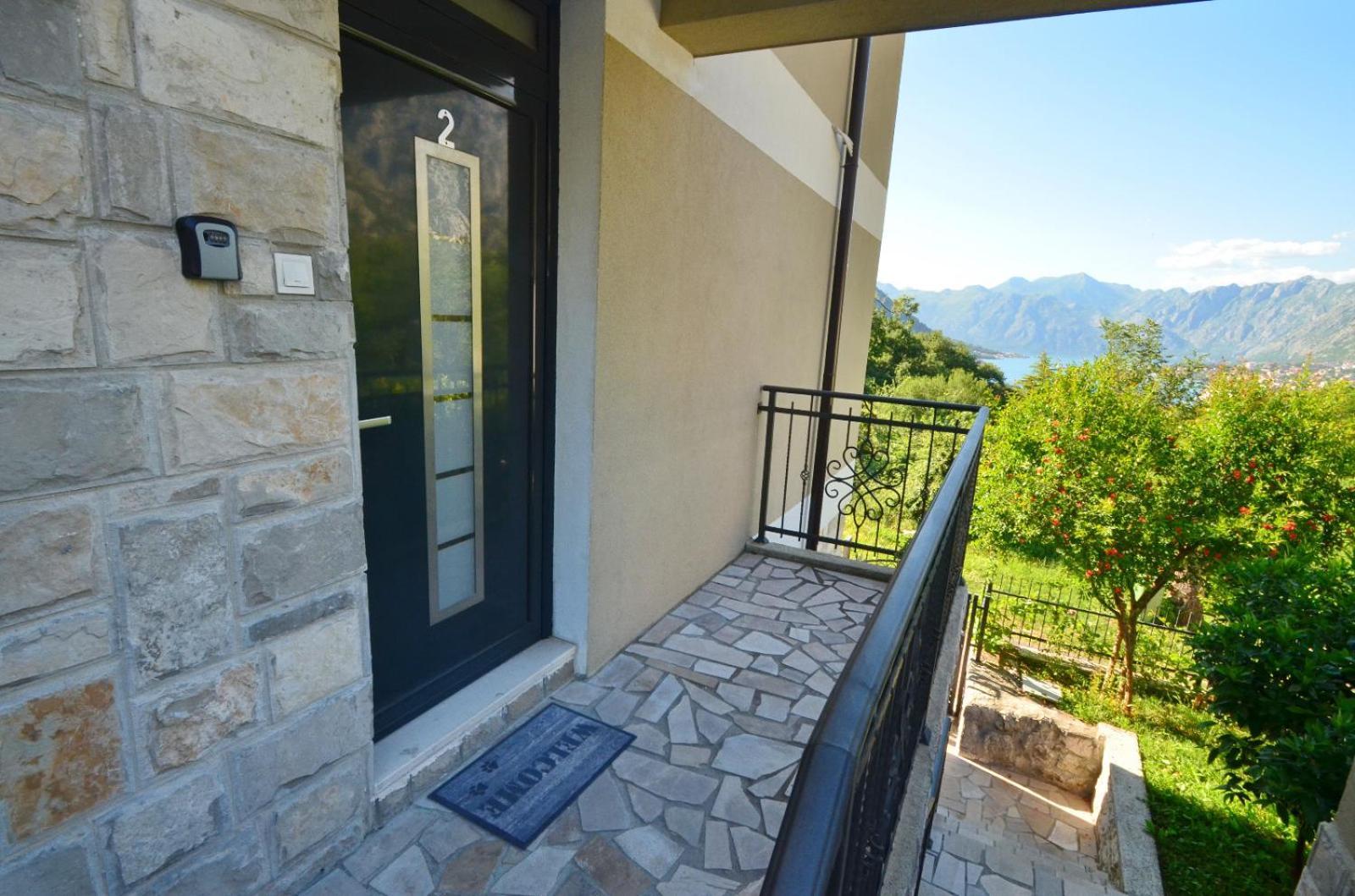 Radgost Kotor Apartments Екстериор снимка